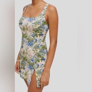 NWT Reformation Noha dress hillside print size 2